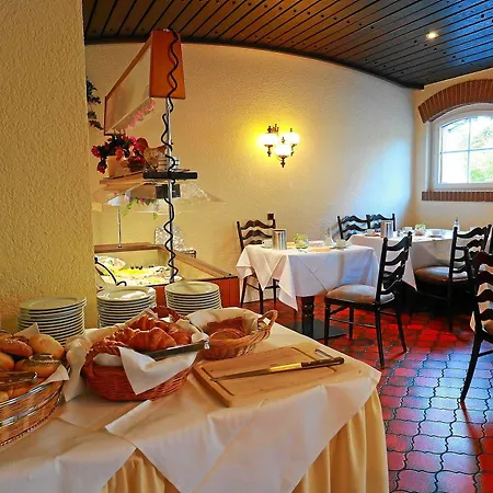 Danner 3* 라인펠덴